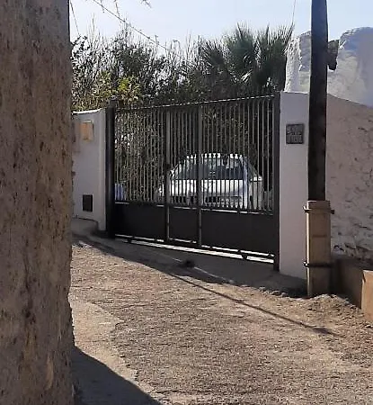 度假居 Cortijo Ferre, A Pies Del Castillo La Atalaya De