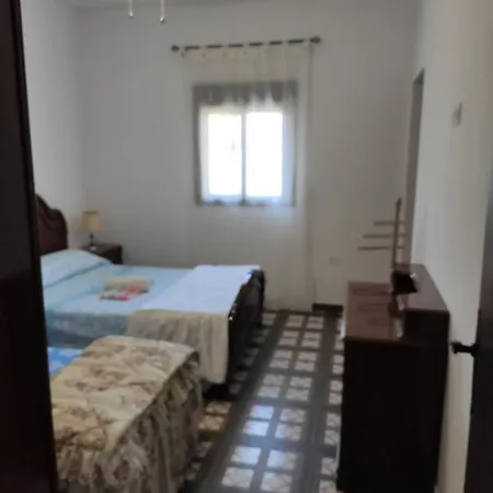 Cortijo Ferre, A Pies Del Castillo La Atalaya De