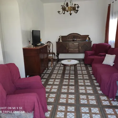 Cortijo Ferre, A Pies Del Castillo La Atalaya De * 尼哈尔